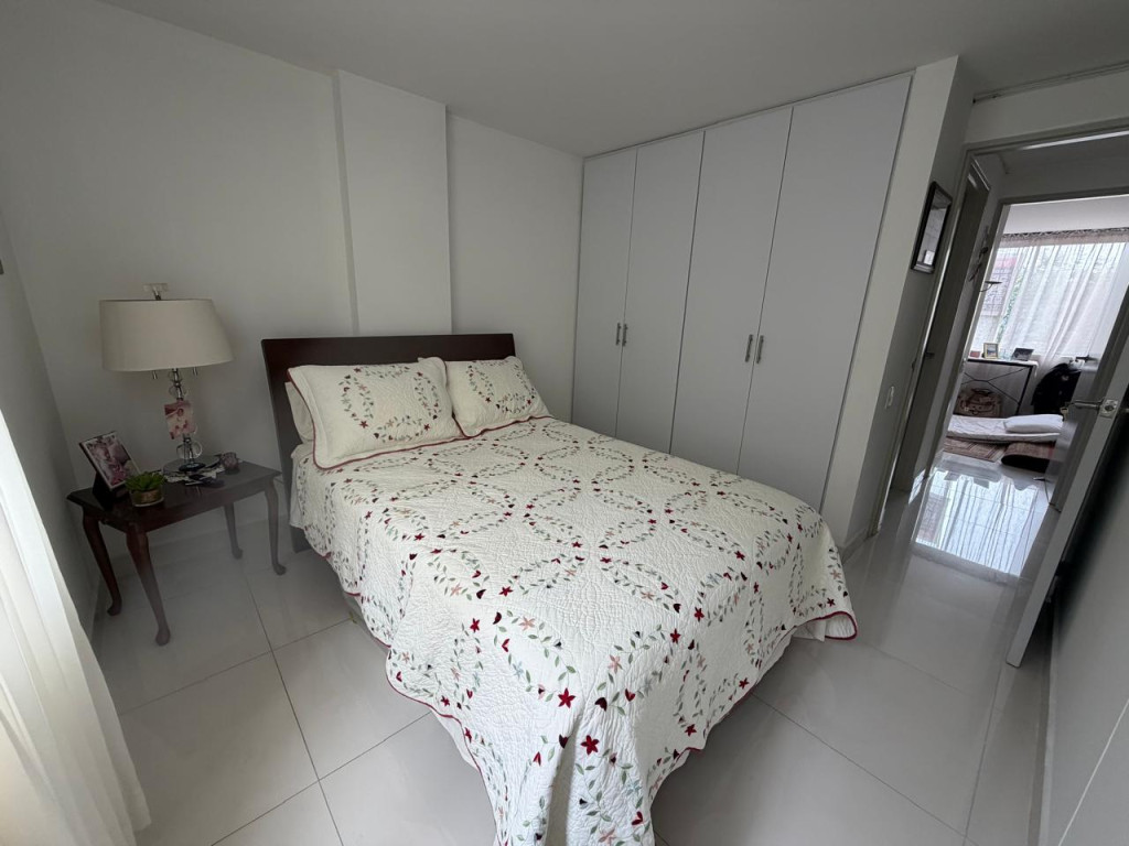 Apartamento en venta en Loma Del Escobero, Envigado · foto 12 de 21