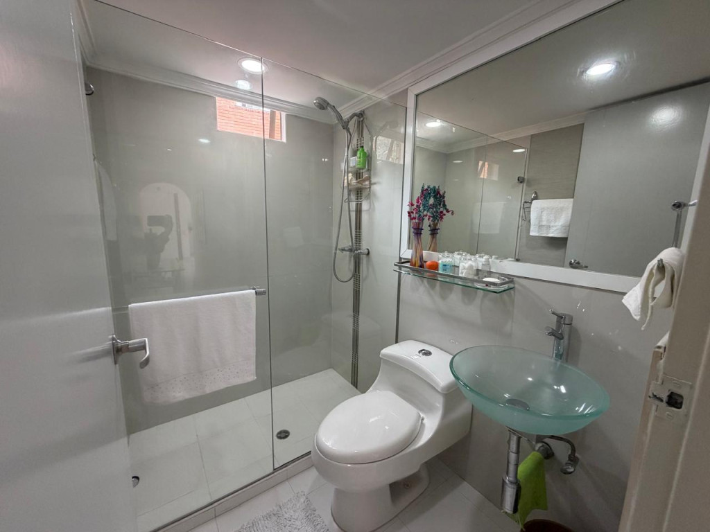 Apartamento en venta en Loma Del Escobero, Envigado · foto 14 de 21