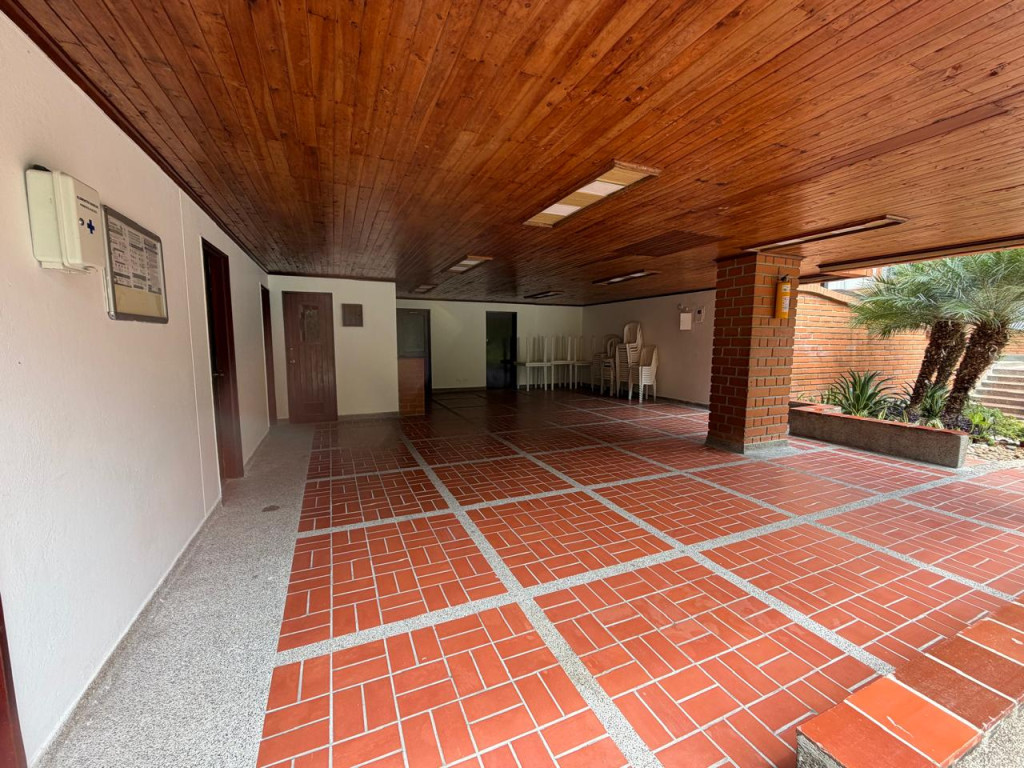 Apartamento en venta en Loma Del Escobero, Envigado · foto 17 de 21