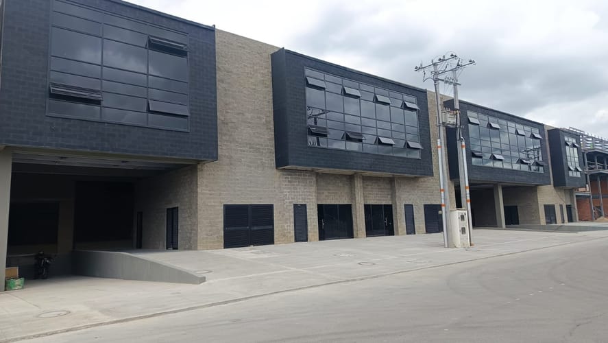 Bodega en arriendo en Siberia, Cota, 2842 m² · foto 3 de 21