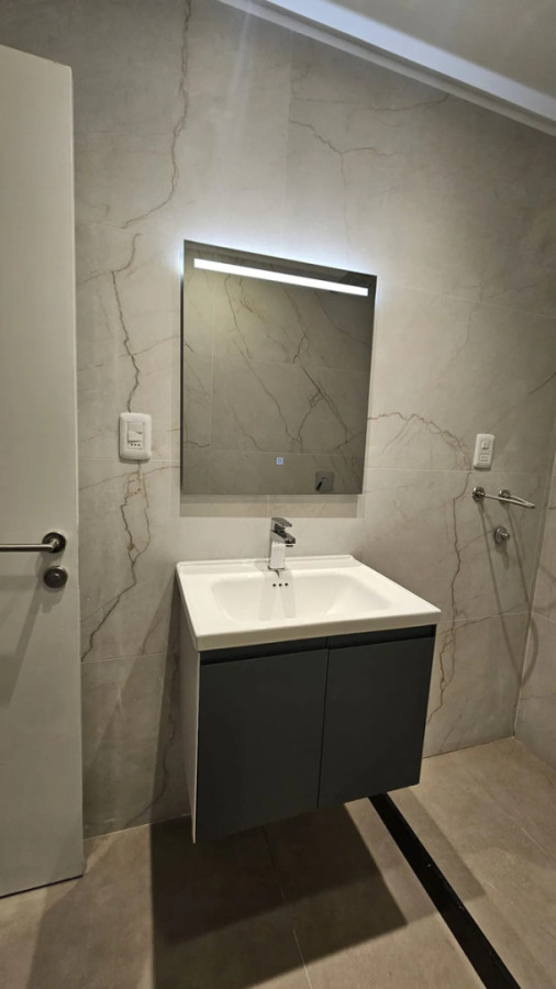 Alquiler Apartamento A Estrenar 1 Dormitorio Con Gran Terraza Vista Al Mar En Ciudad Vieja · Foto 9