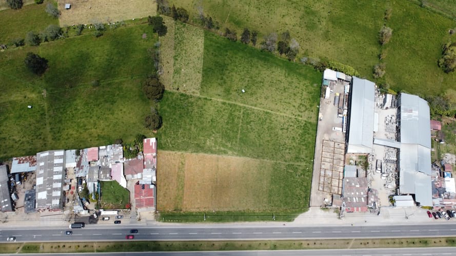 Lote en venta en Centro Poblado Pablo Vi, Madrid, 13799 m² · foto 2 de 5
