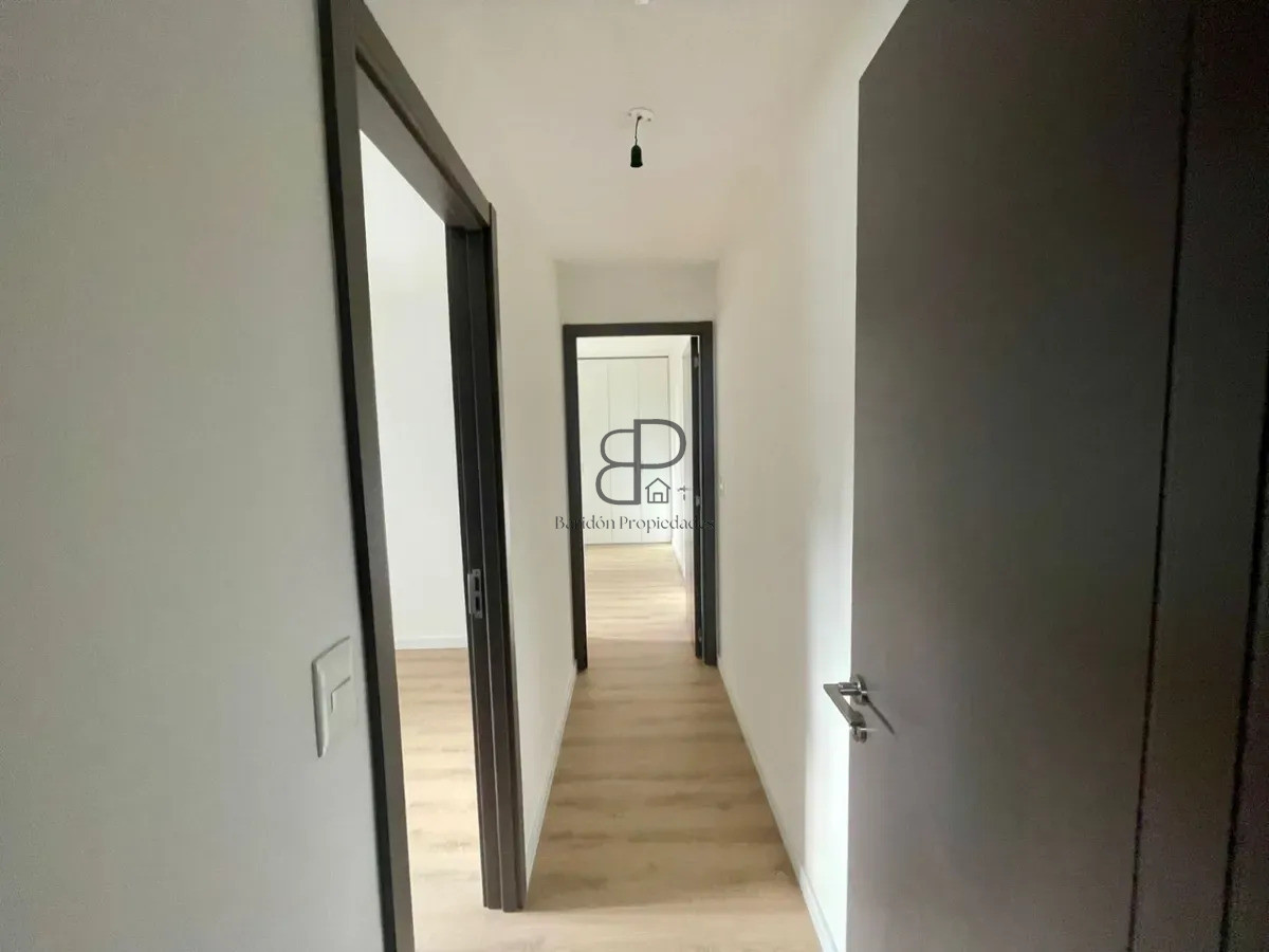 Alquiler Apartamento 2 Dormitorios Centro con balcon · Foto 6