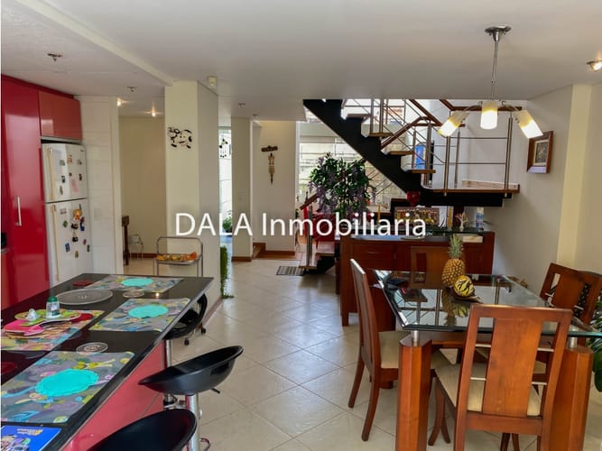 Casa de 4 alcobas en venta en Cr Santa Cecilia I, Chía, 200 m² · foto 10 de 24