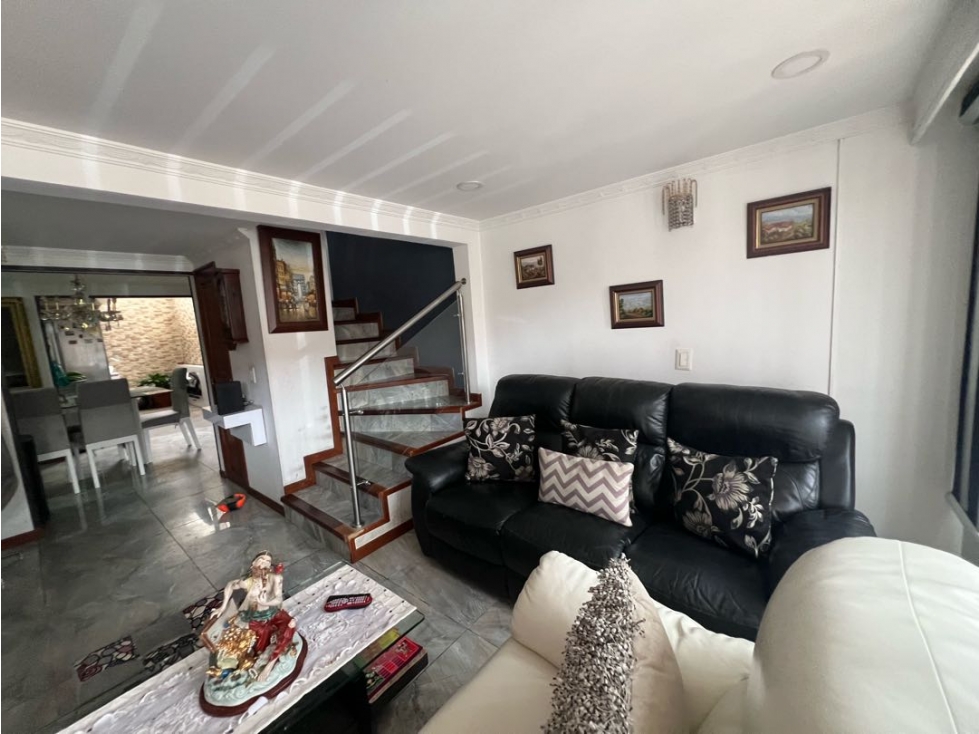 Casa en venta en Castilla, Bogotá · foto 6 de 24