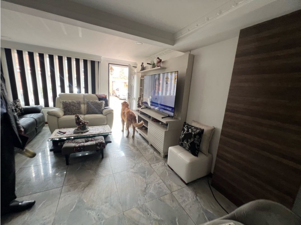Casa en venta en Castilla, Bogotá · foto 7 de 24