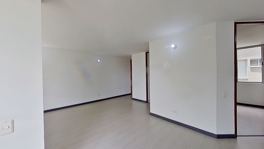 Apartamento de 3 alcobas en venta en Zona Centro, Madrid, 76 m² · foto 2 de 24