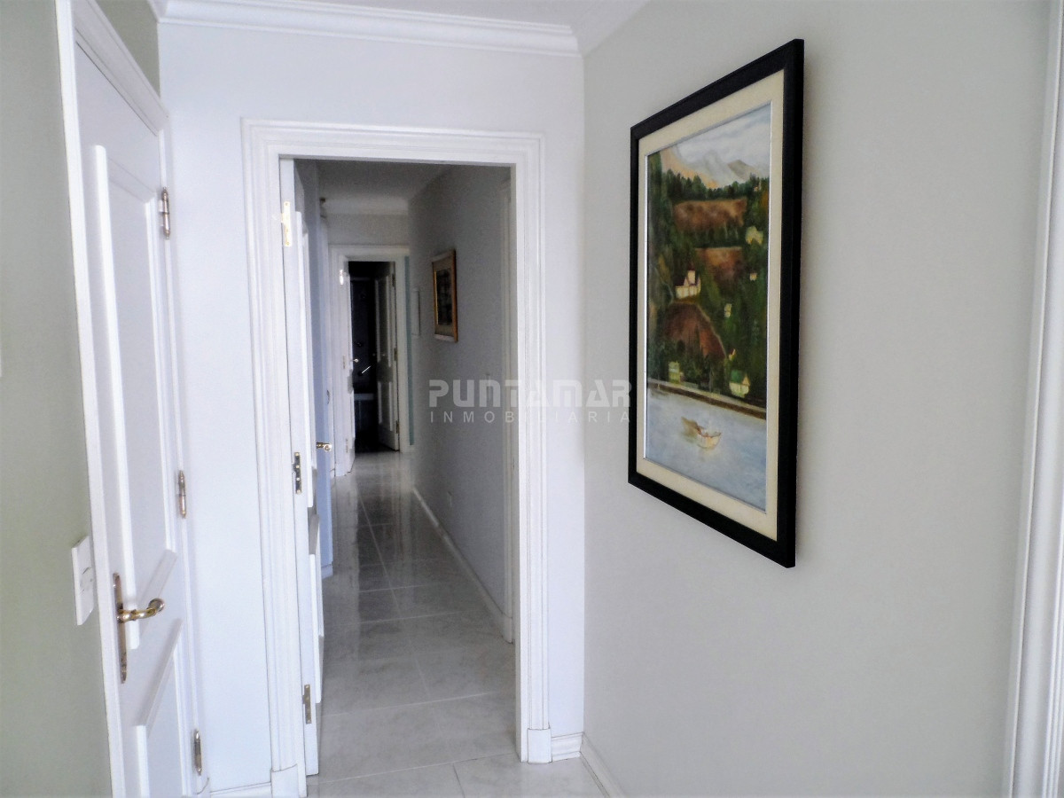 DEPARTAMENTO EN EDIFICIO DE GRAN CATEGORIA EN LA MANSA · Foto 9