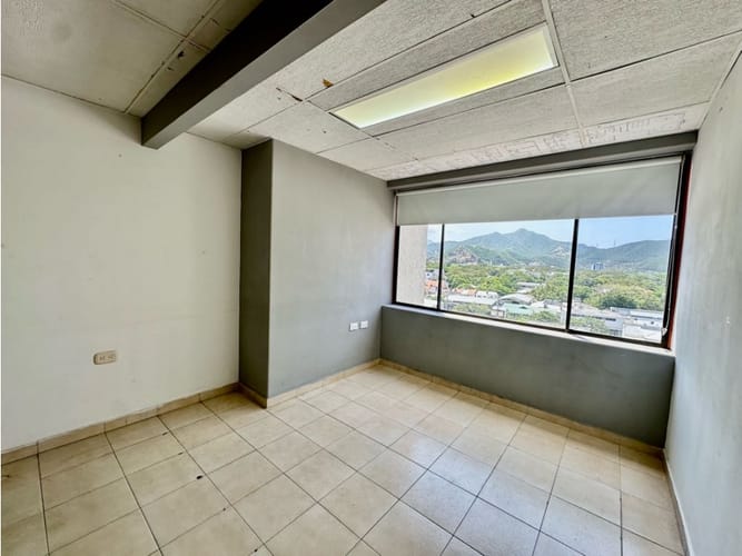 Oficina en arriendo en La Esperanza, Santa Marta, 34 m² · foto 4 de 10