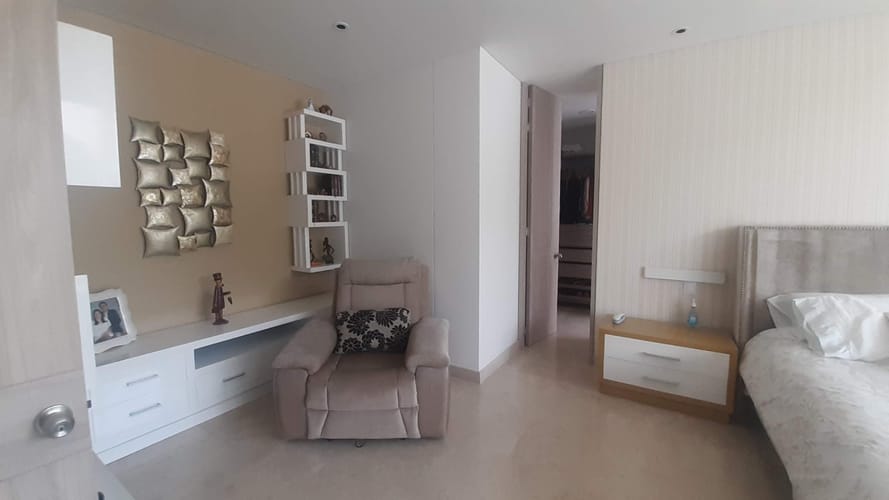 Apartamento de 2 alcobas en venta en Aguacatal, Cali, 230 m² · foto 4 de 24