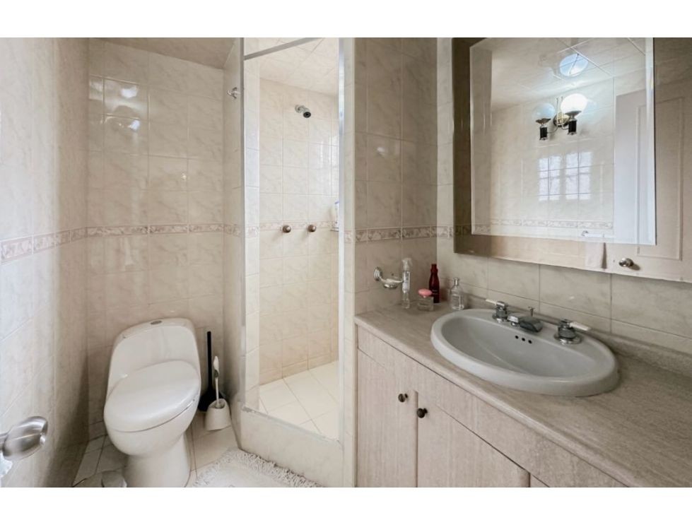 Casa en venta en Cedritos, Bogotá · foto 8 de 22