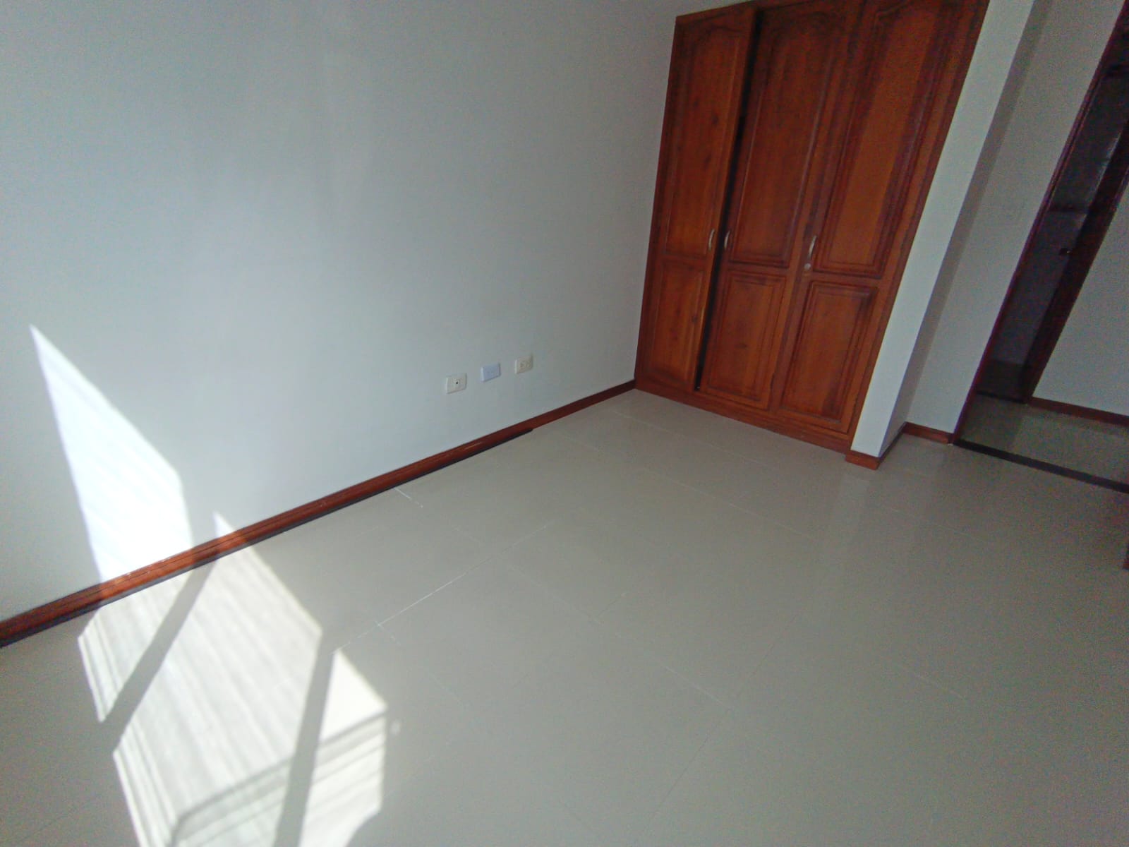 Apartamento en venta en Chipre, Manizales · foto 5 de 24