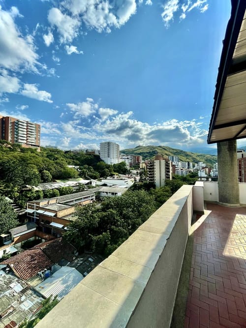 Apartamento en venta en Santa Teresita, Cali · foto 5 de 18
