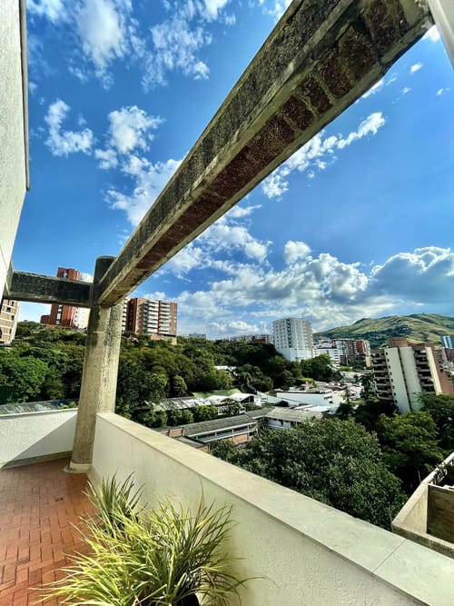 Apartamento en venta en Santa Teresita, Cali · foto 6 de 18