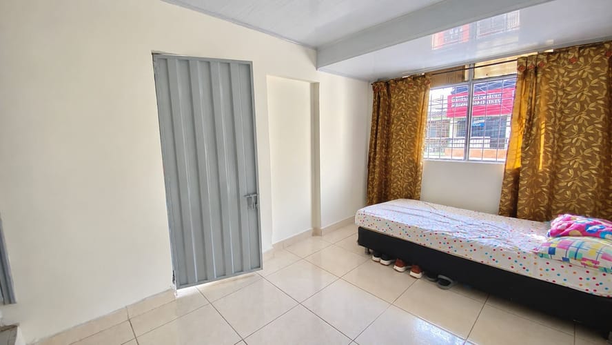 Apartamento de 3 alcobas en venta en Prados Del Mutis, Bucaramanga, 78 m² · foto 2 de 19