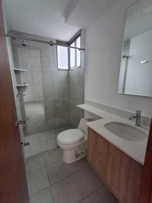 Apartamento de 3 alcobas en arriendo en Los Balsos, Medellín, 110 m² · foto 13 de 15