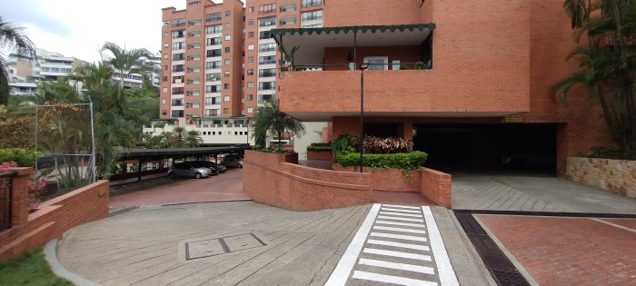 Apartamento en Arriendo en Bellavista, Cali en Tejares De San Fernando