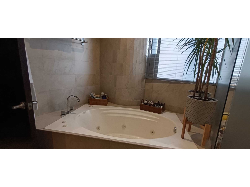 Apartamento en arriendo en Chico, Bogotá · foto 16 de 24