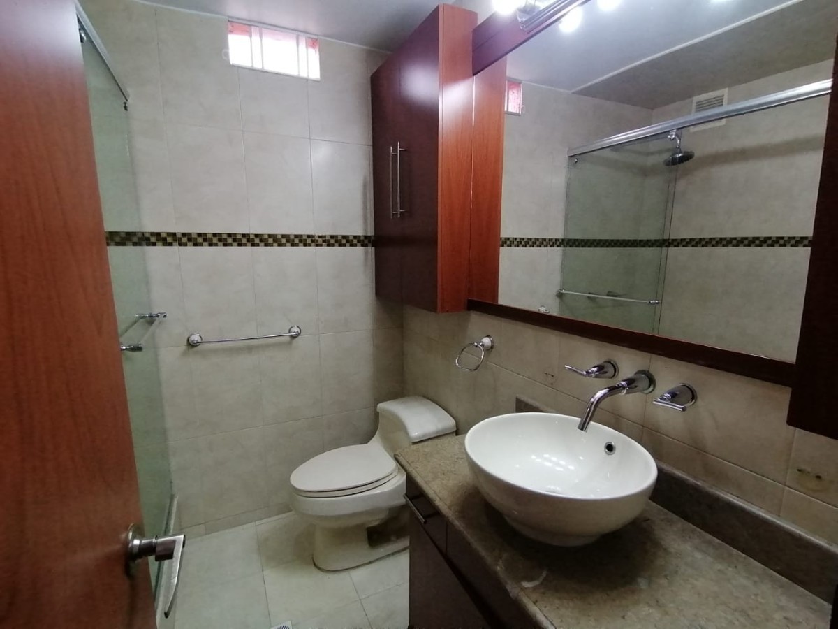 Apartamento en venta en Cedritos, Bogotá · foto 10 de 18