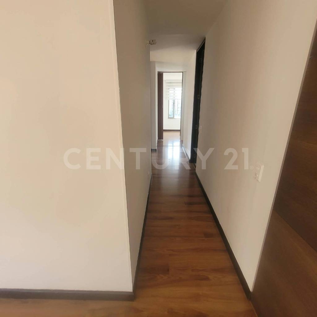 Apartamento en venta en La Felicidad, Bogotá · foto 7 de 19