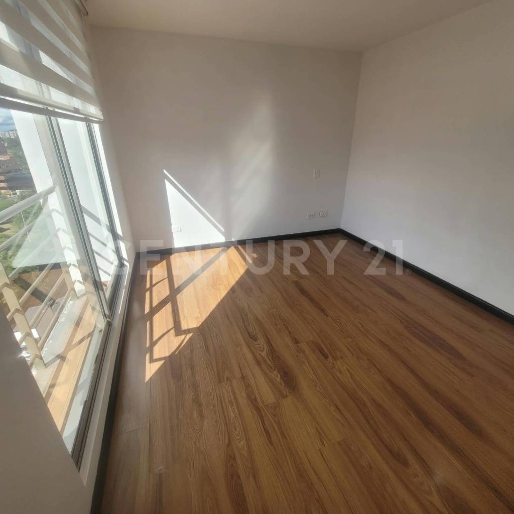 Apartamento en venta en La Felicidad, Bogotá · foto 16 de 19