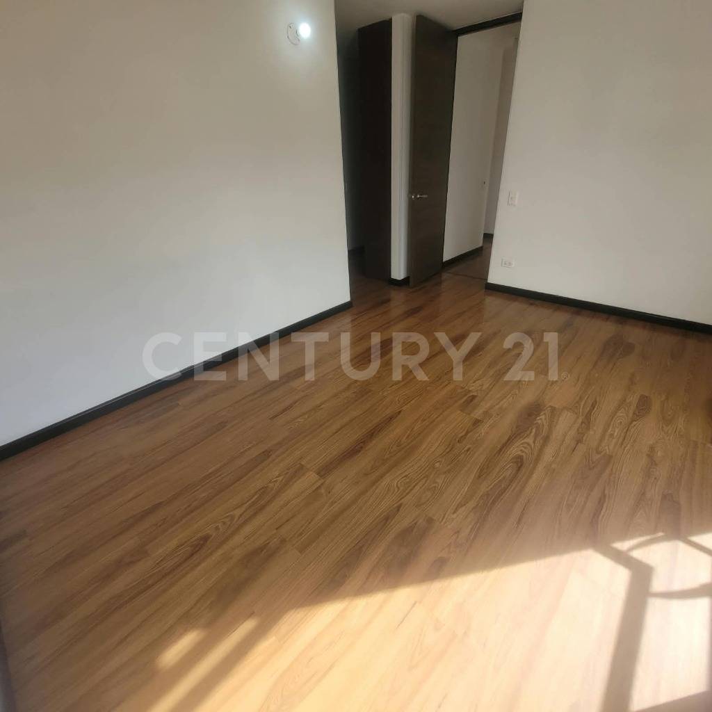 Apartamento en venta en La Felicidad, Bogotá · foto 17 de 19