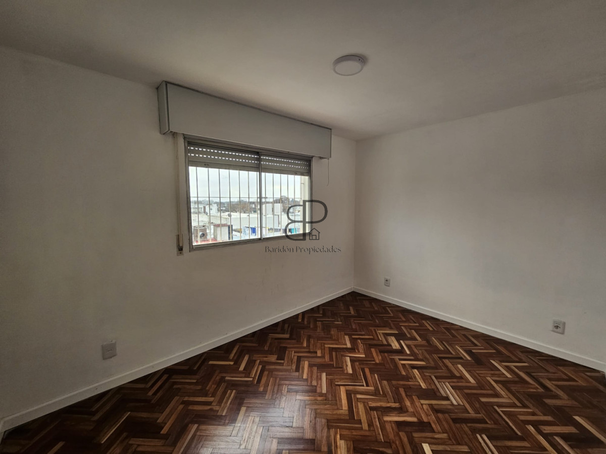 Alquiler Apartamento 3 Dormitorios Jacinto Vera con balcon · Foto 11
