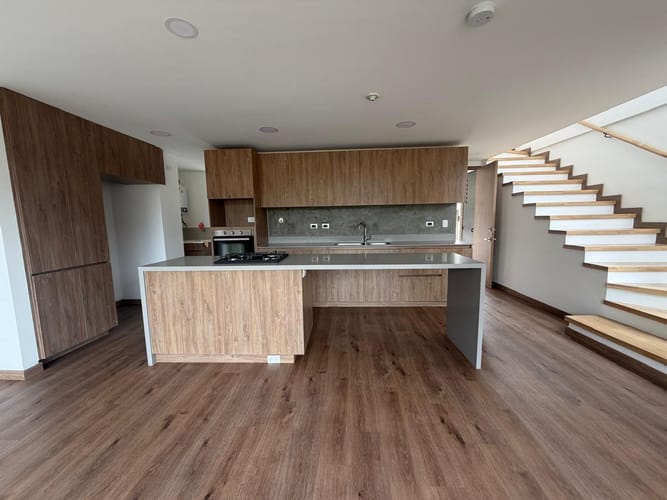 Casa de 3 alcobas en venta en El Retiro, 177 m² · foto 2 de 18