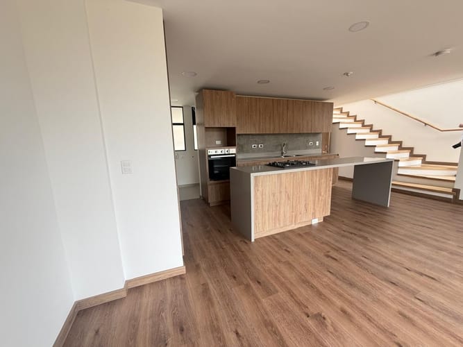 Casa de 3 alcobas en venta en El Retiro, 177 m² · foto 4 de 18