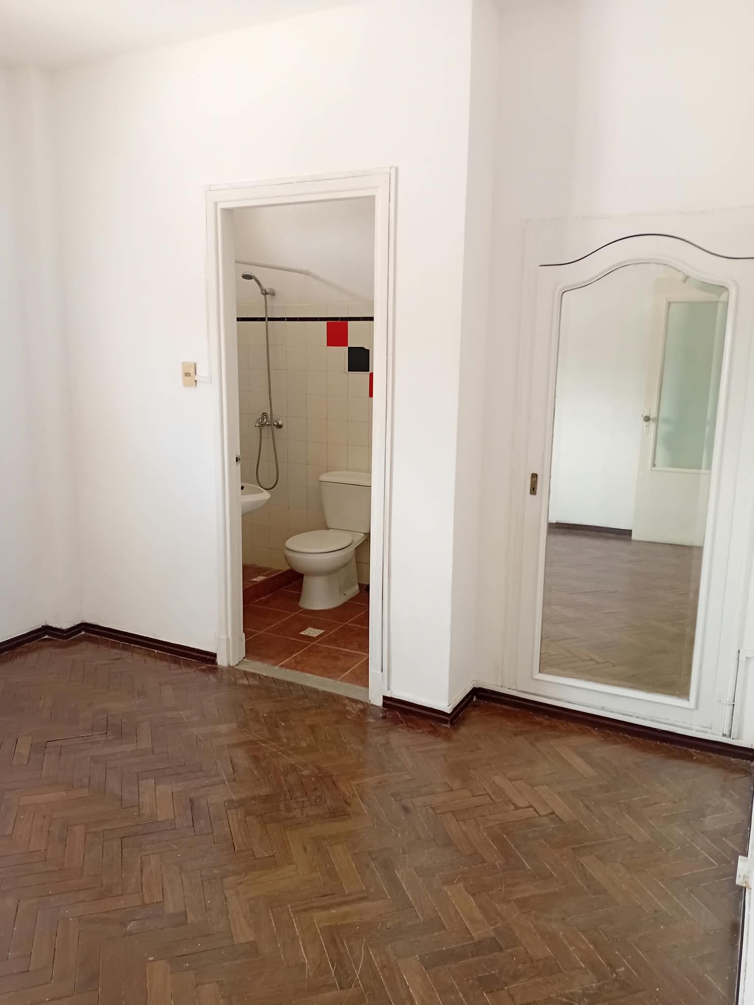AMPLIO APARTAMENTO DE 1 DORMITORIO CON COCINA DEFINIDA Y TERRAZA · Foto 9