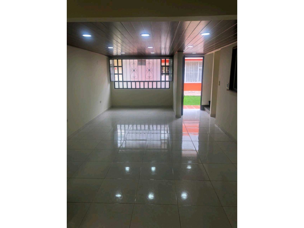 Casa en venta en Kennedy Central, Bogotá · foto 6 de 24