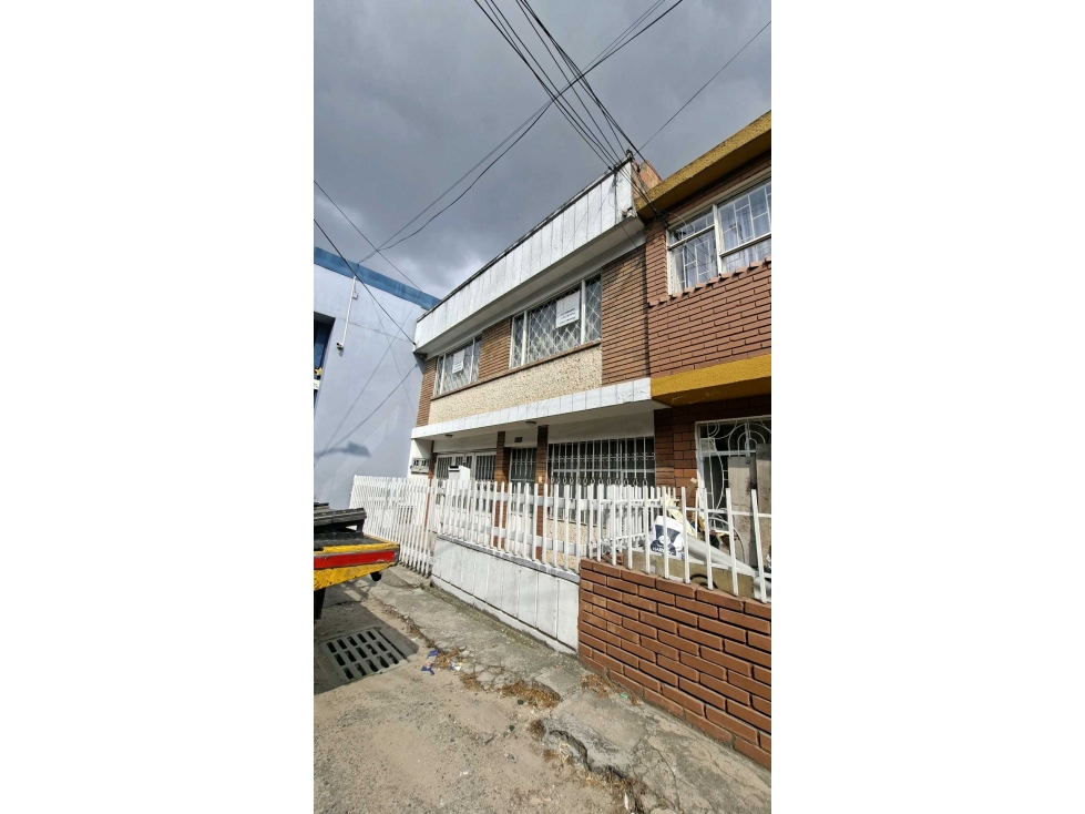 Casa en venta en Casa Blanca, Bogotá · foto 2 de 24