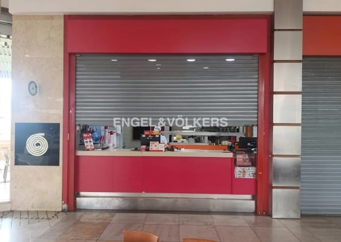Local en venta en El Poblado, Medellín, 37 m² · foto 3 de 4
