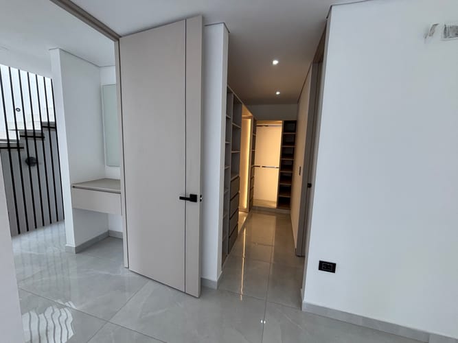 Casa de 4 alcobas en venta en Cerro Azul Del Vergel, Ibagué, 230 m² · foto 8 de 16