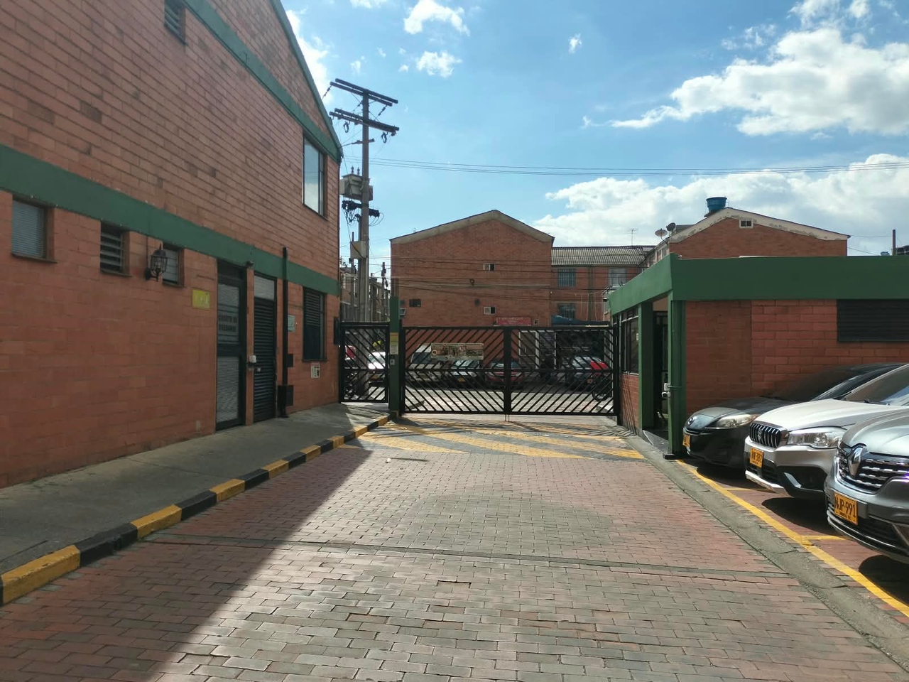 Apartamento en venta en Lago Timiza, Bogotá · foto 6 de 24