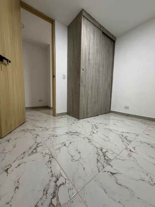 Apartamento de 3 alcobas en venta en Prado, Bello, 75 m² · foto 3 de 13