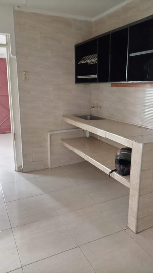 Casa de 6 alcobas en venta en Las Ferias, Bogotá, 210 m² · foto 3 de 19