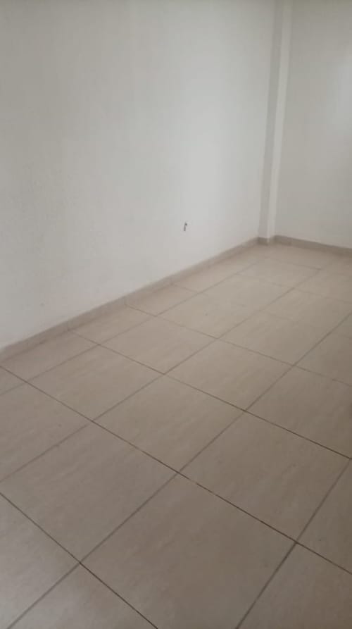Casa de 6 alcobas en venta en Las Ferias, Bogotá, 210 m² · foto 14 de 19