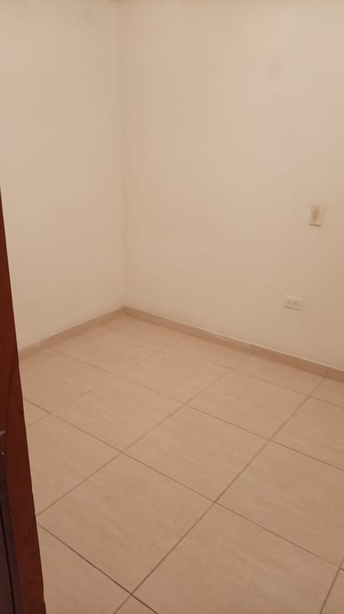 Casa de 6 alcobas en venta en Las Ferias, Bogotá, 210 m² · foto 8 de 19