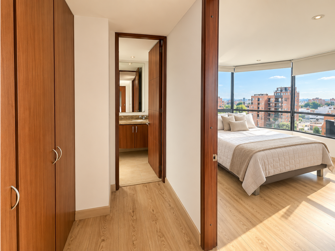 Apartamento de 3 alcobas en arriendo en Cerros De Los Alpes, Bogotá, 250 m² · foto 20 de 24
