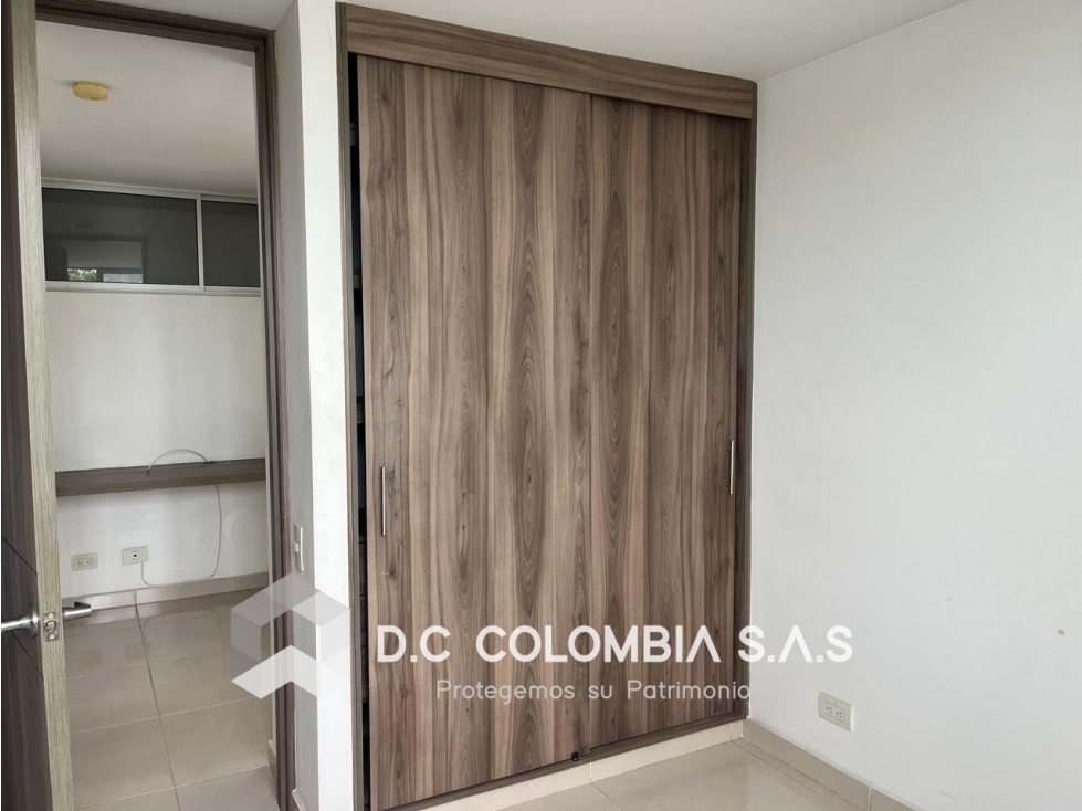 Apartamento en venta en Vipasa, Cali · foto 3 de 11