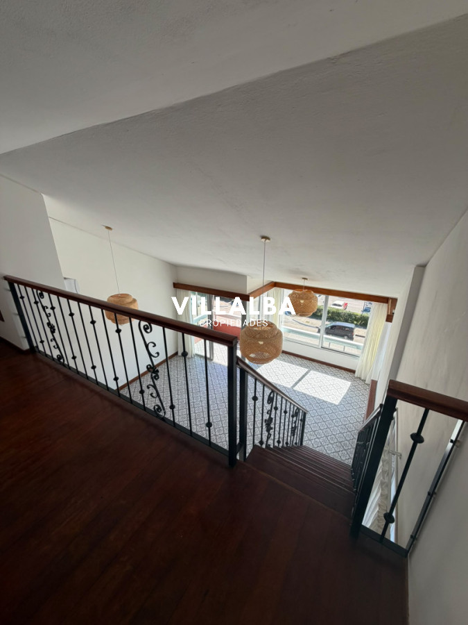 Amplio apartamento de 1 dormitorio y medio alquiler anual. · Foto 8