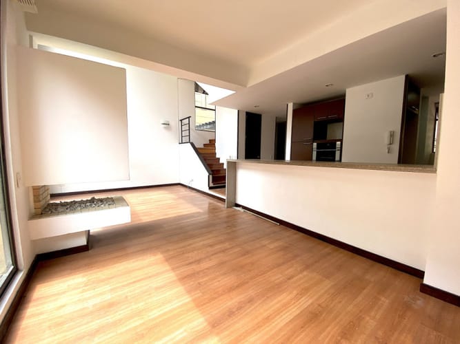 Casa de 4 alcobas en venta en Arrayanes, Bogotá, 179 m² · foto 2 de 24