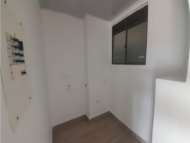 Apartamento de 3 alcobas en venta en Las Palmas, Ricaurte, 92 m² · foto 10 de 24
