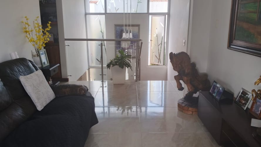 Casa de 3 alcobas en venta en Las Mercedes, Jamundí, 210 m² · foto 3 de 23