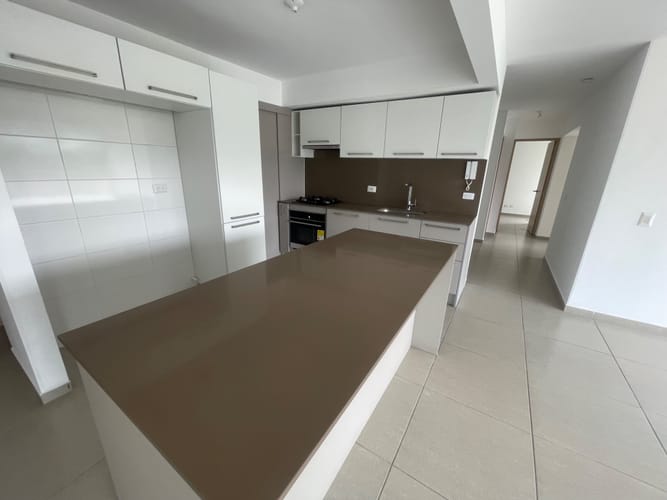 Apartamento de 3 alcobas en venta en Cañaveral, Floridablanca, 104 m² · foto 4 de 9