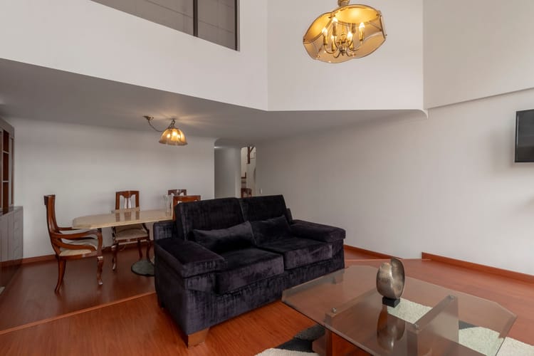Apartamento de 3 alcobas en venta en Chico, Bogotá, 270 m² · foto 5 de 20