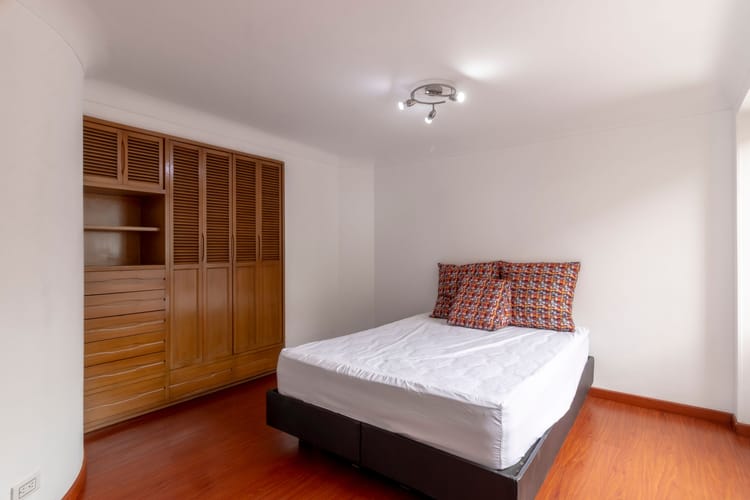 Apartamento de 3 alcobas en venta en Chico, Bogotá, 270 m² · foto 14 de 20