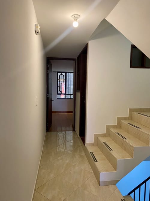 Casa de 6 alcobas en venta en Lindaraja, Bogotá, 132 m² · foto 4 de 24