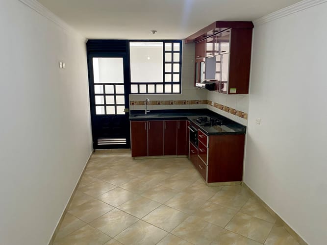 Casa de 6 alcobas en venta en Lindaraja, Bogotá, 132 m² · foto 5 de 24